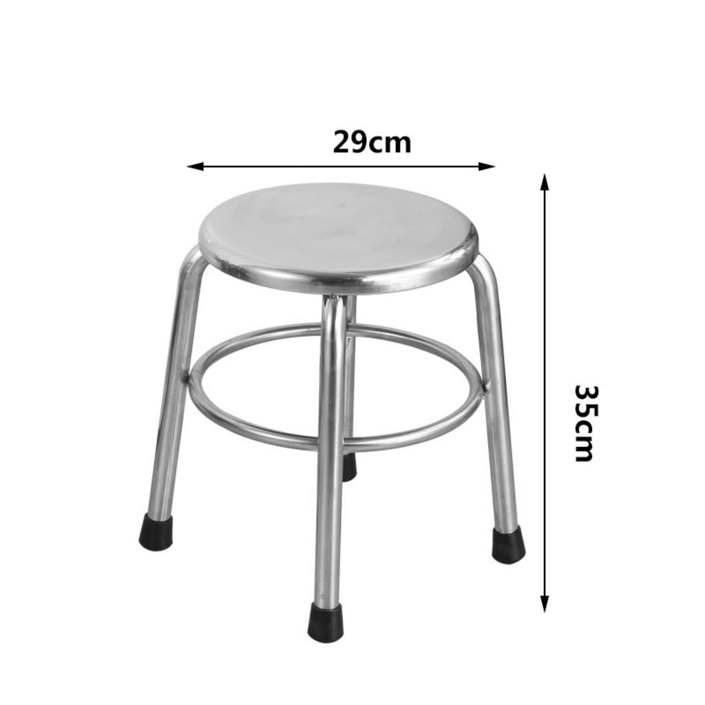 Khả năng xếp chồng gọn gàng là một ưu điểm vượt trội của ghế inox tròn trong không gian hạn chế.