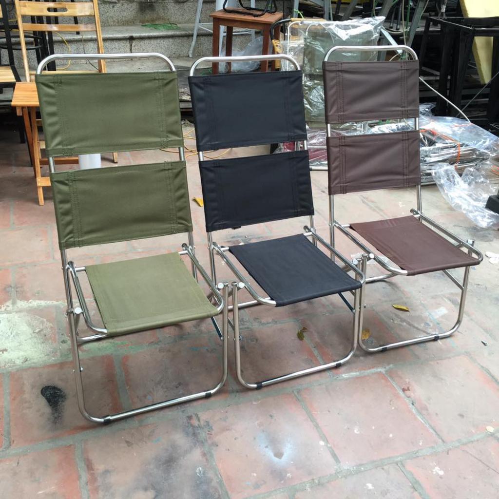 Kiểm tra chất lượng mối hàn và độ dày ống inox là bước quan trọng khi nghiệm thu.