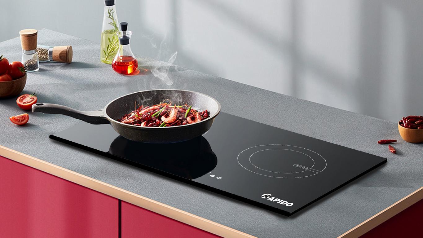 Cận cảnh mặt kính Schott Ceran và bo mạch công suất sử dụng linh kiện IGBT của Đức.