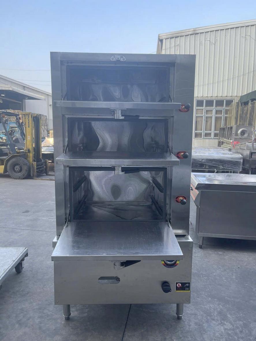 So sánh trực quan chất lượng rau củ được hấp (tươi xanh) và luộc (nhạt màu hơn), nhấn mạnh lợi ích giữ dinh dưỡng.