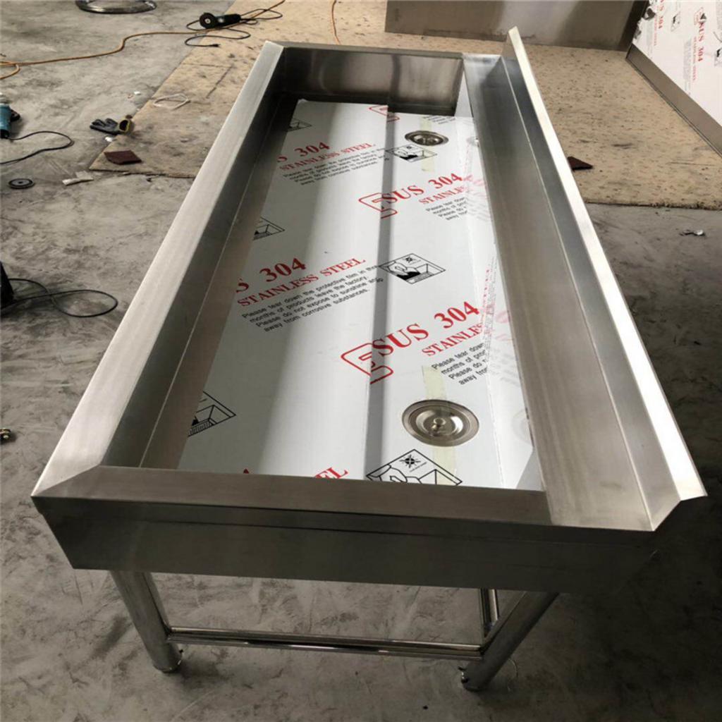 Xưởng sản xuất hiện đại của Cơ Khí Đại Việt - Nơi tạo ra những sản phẩm inox chất lượng cao.