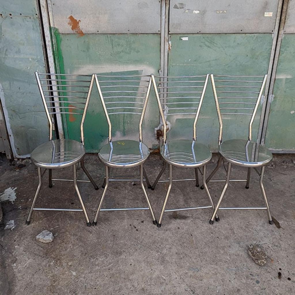 Bảng so sánh trực quan các đặc tính của Inox 304, Inox 201 và Sắt sơn tĩnh điện.