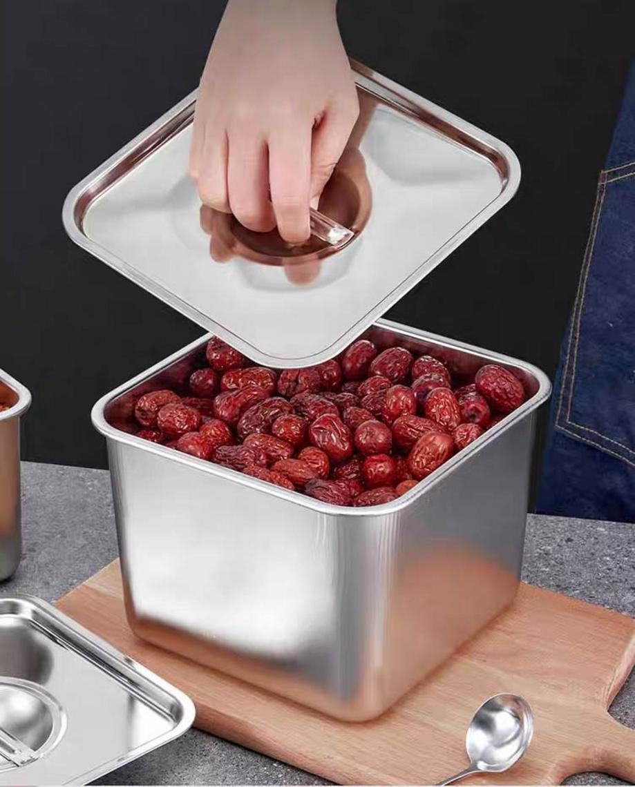 Bảng so sánh trực quan giữa Inox 304 và Inox 201 về độ bền, khả năng chống gỉ và mức độ an toàn.