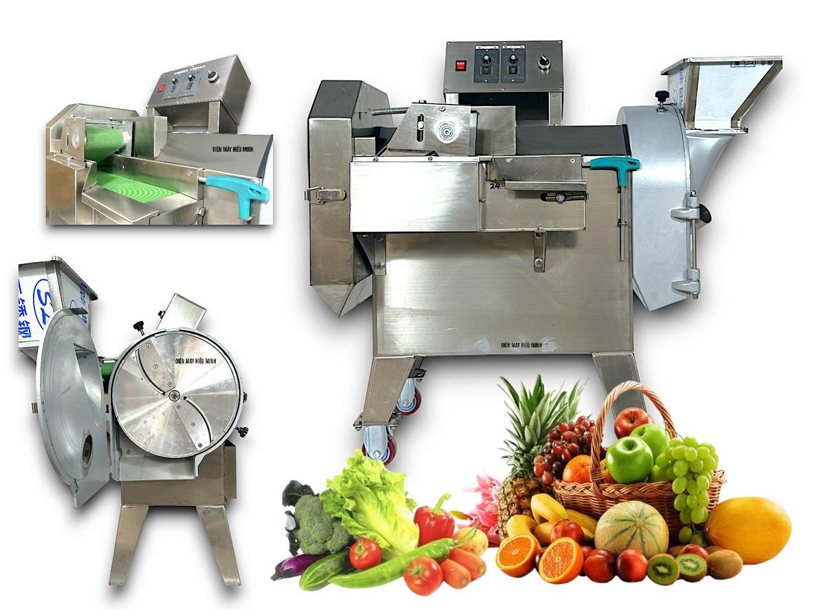 Khách hàng đang được tư vấn kỹ thuật trực tiếp tại showroom Cơ Khí Đại Việt.