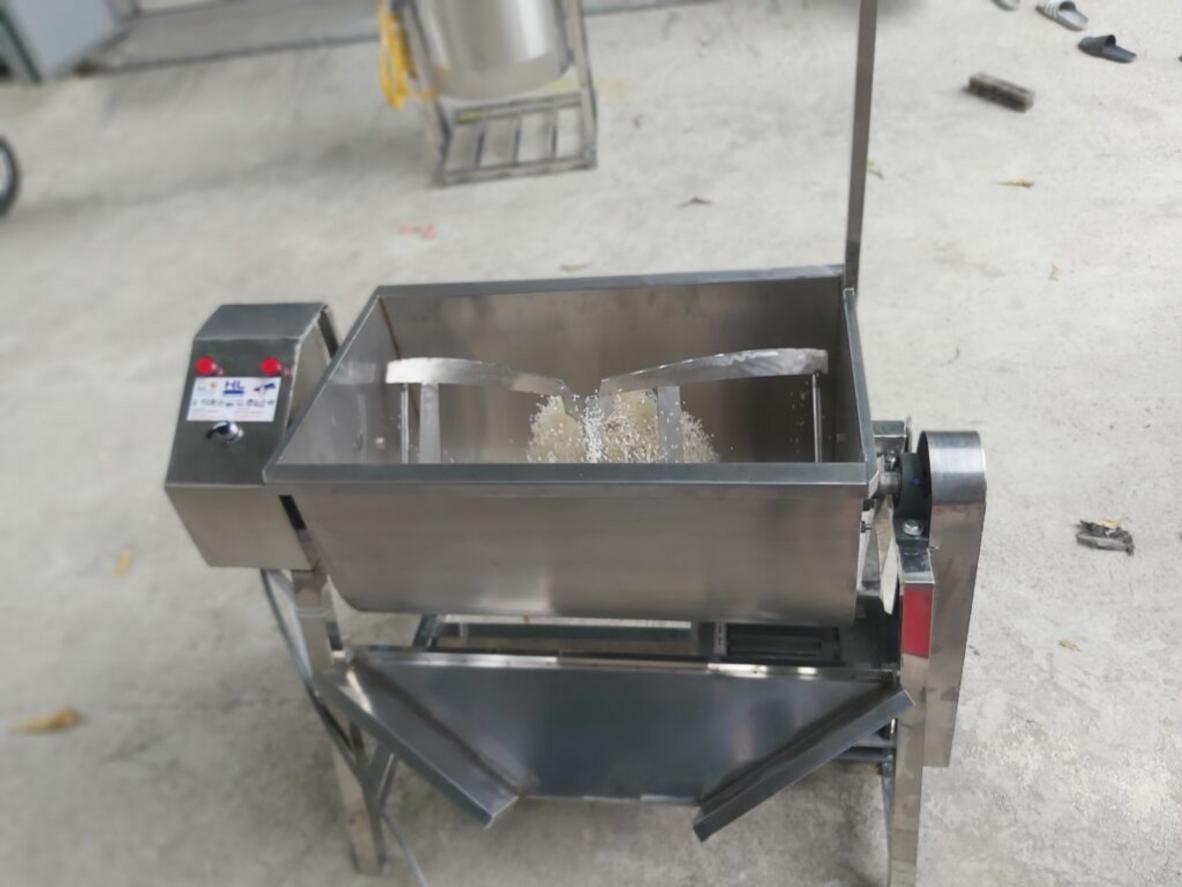 Sơ đồ so sánh tính năng giữa máy trộn công nghiệp, máy xay và máy đánh trứng.