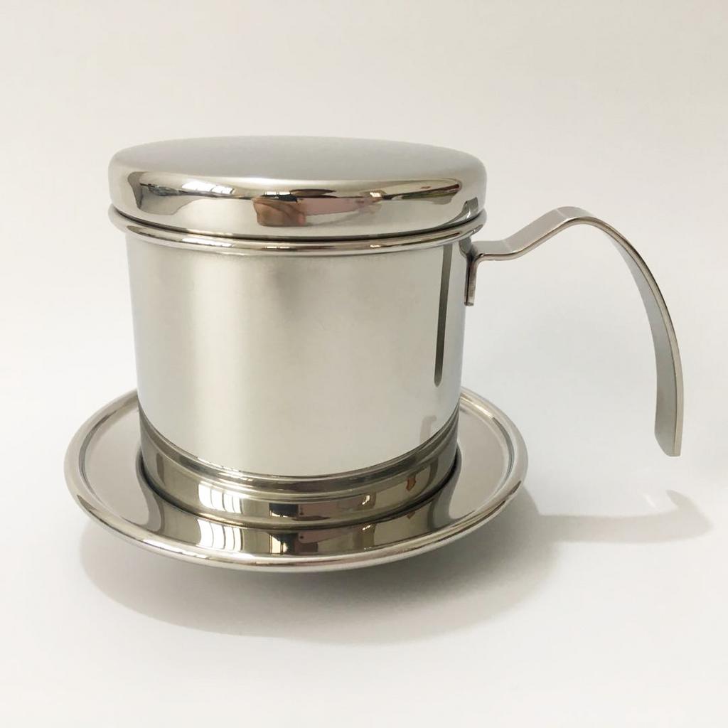 So sánh phin cà phê của các thương hiệu nổi tiếng và phin được gia công OEM theo yêu cầu.