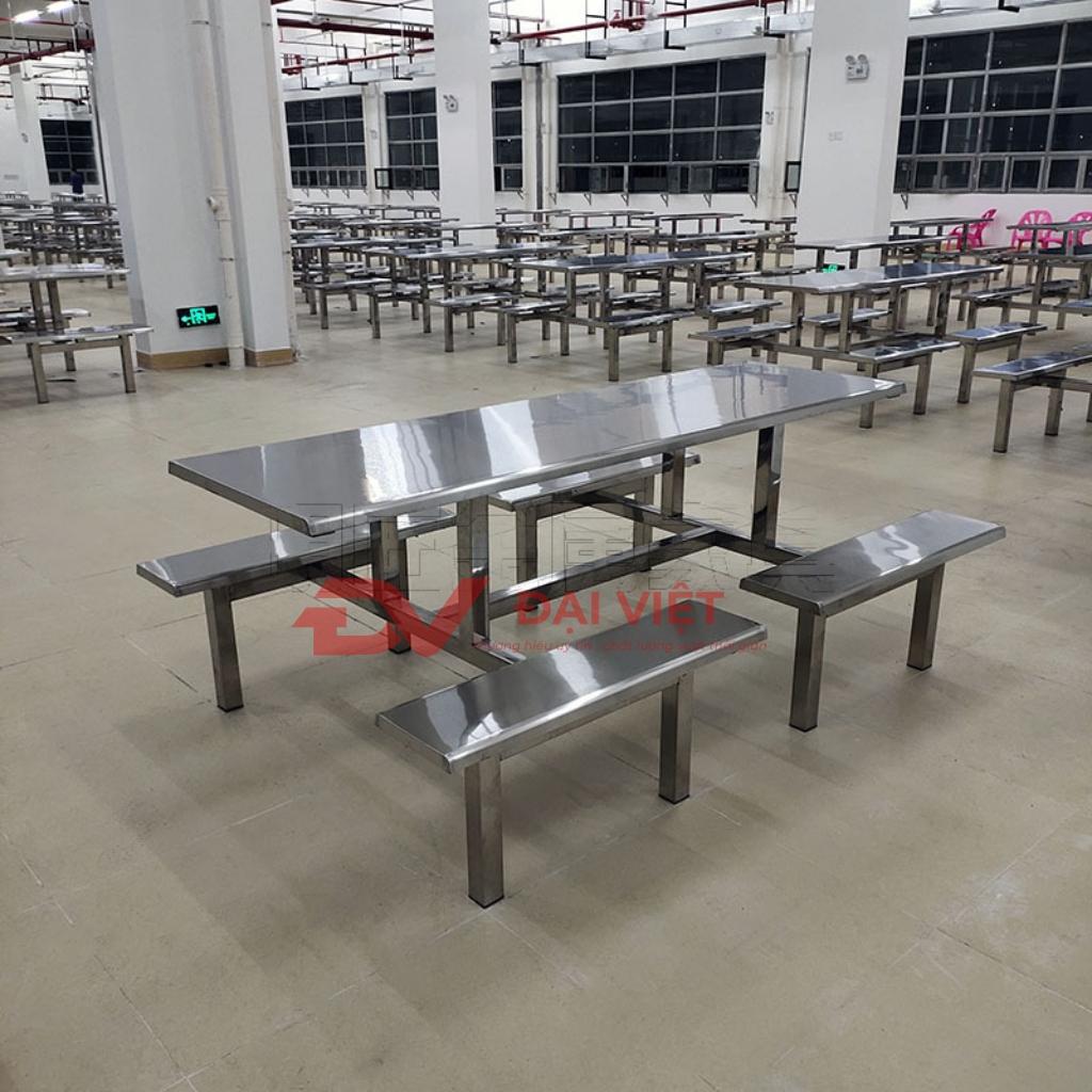 Mẫu thiết kế bàn ăn công nghiệp module hóa, có thể ghép nối linh hoạt và bề mặt xước mờ sang trọng.