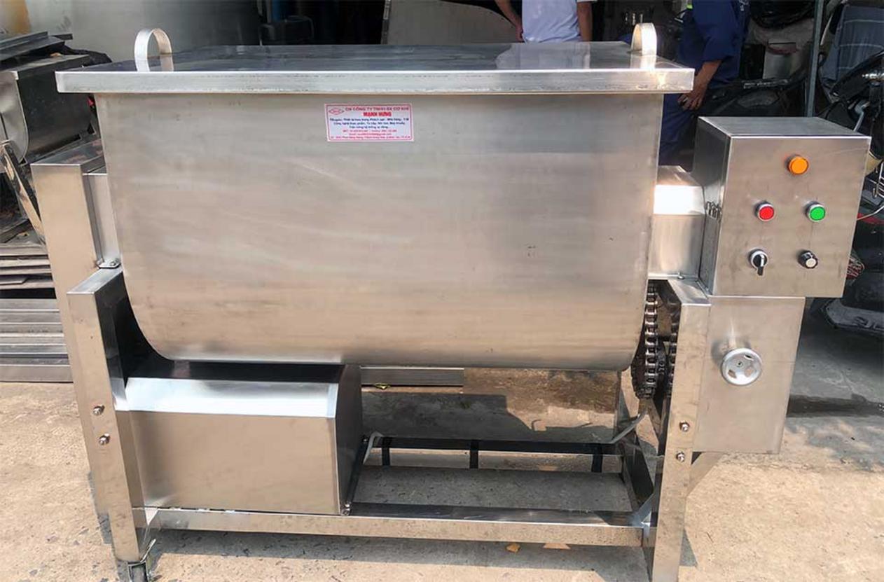 Infographic 5 tiêu chí vàng để lựa chọn máy trộn thực phẩm công nghiệp.