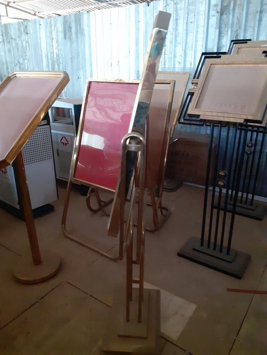 Bảng menu đóng vai trò trung tâm trong việc giao tiếp giá trị thương hiệu và thúc đẩy quyết định mua hàng tại điểm bán.