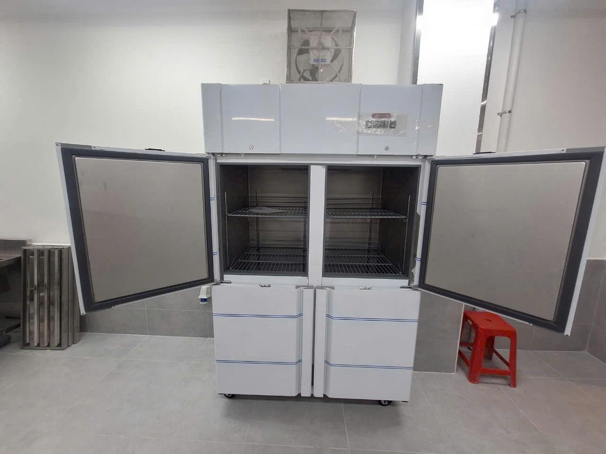 Bố cục chữ L cho góc tường hiệu quả.