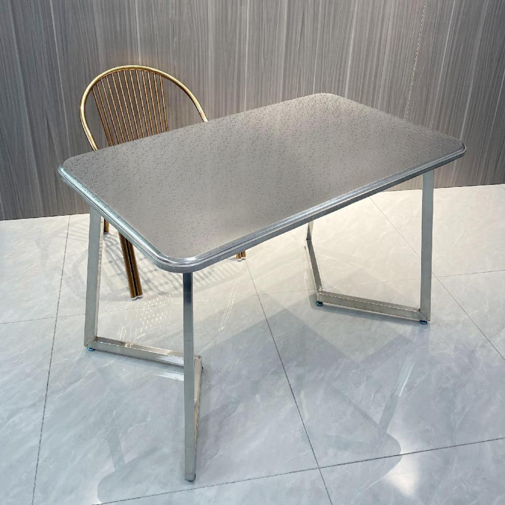 Các loại bàn ghế inox được phân loại theo mục đích sử dụng.