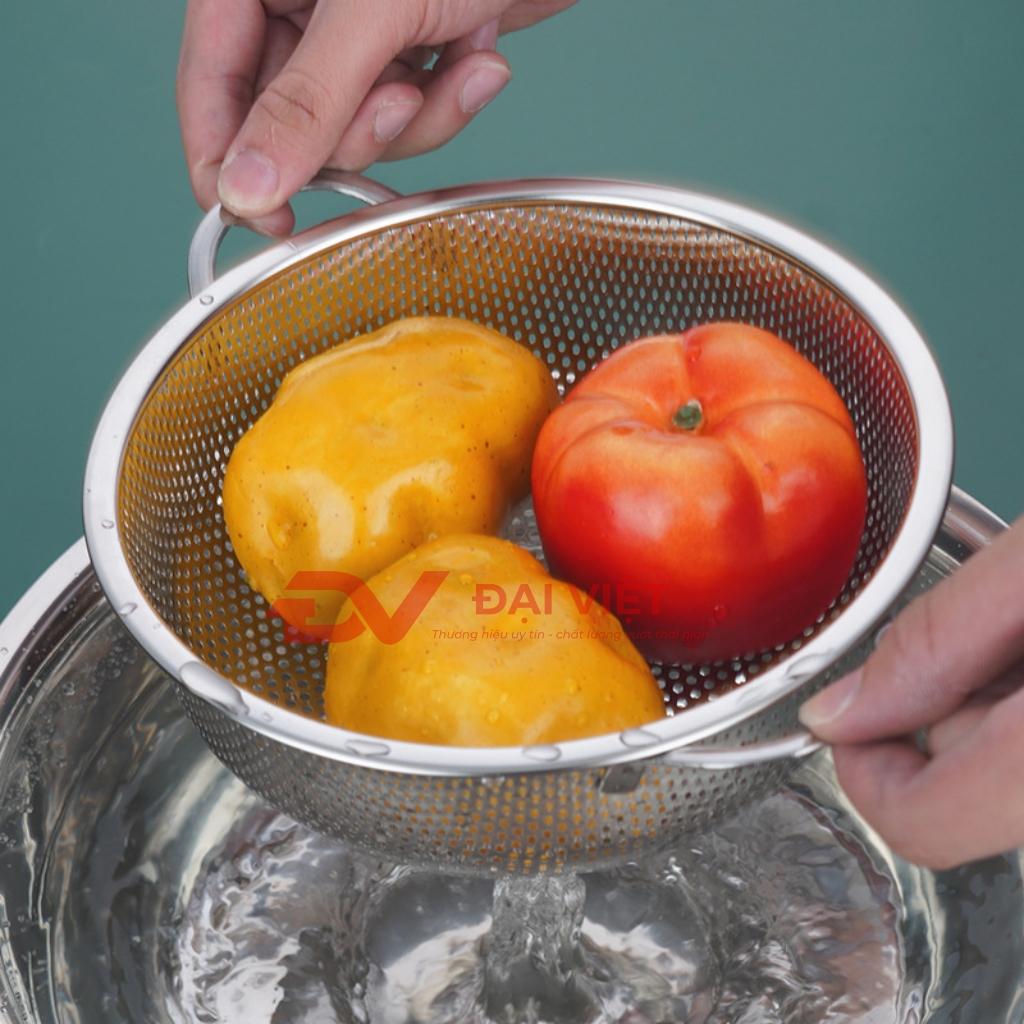 Bảng so sánh trực quan các loại inox phổ biến giúp lựa chọn vật liệu tốt nhất.