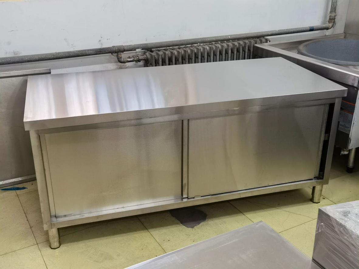 Cấu trúc cốt gỗ công nghiệp, mật độ sợi và khả năng chống ẩm.