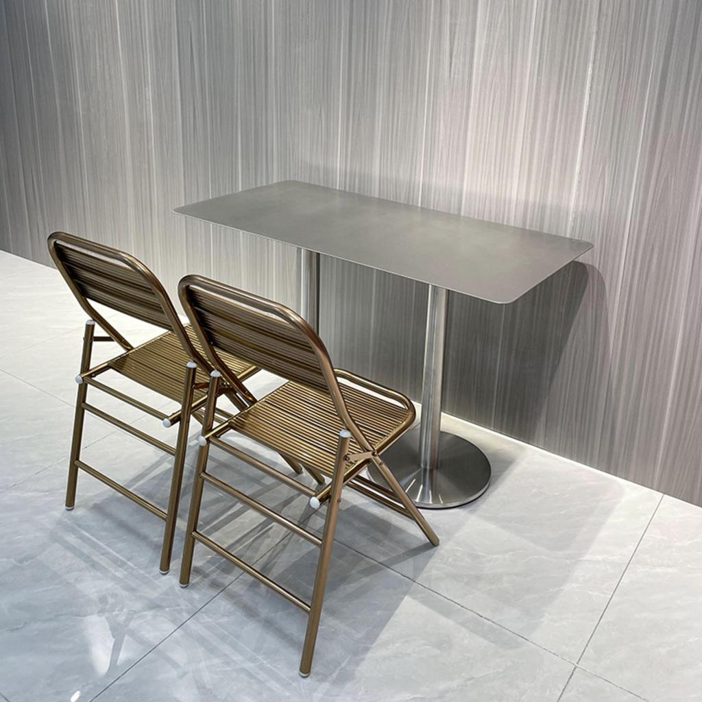 Xưởng sản xuất của Cơ Khí Đại Việt với máy móc hiện đại và đội ngũ kỹ thuật lành nghề.