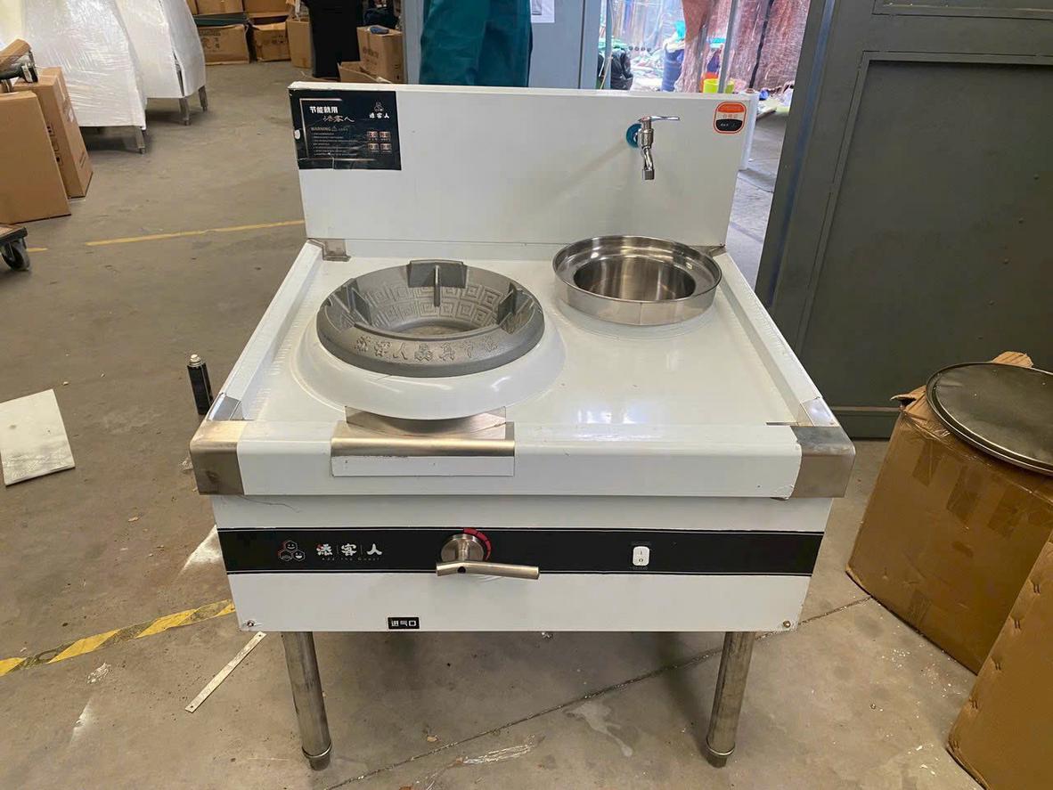 Bảng so sánh bếp từ công nghiệp và bếp gas công nghiệp theo 10 tiêu chí vận hành.