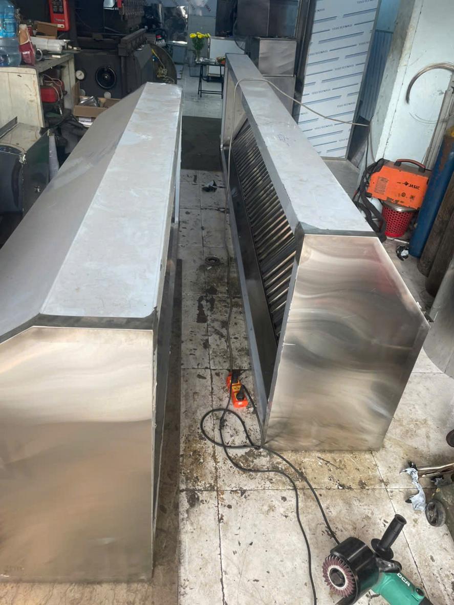 Giao lắp, bàn giao và bảo hành rõ ràng sau gia công inox.