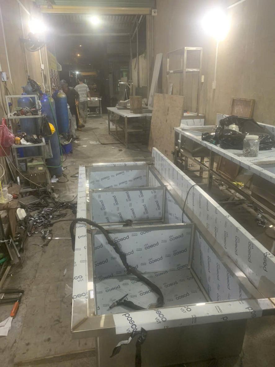 Inox 316 nên dùng khi môi trường có muối/ăn mòn mạnh để giảm nguy cơ rỗ gỉ lâu dài.