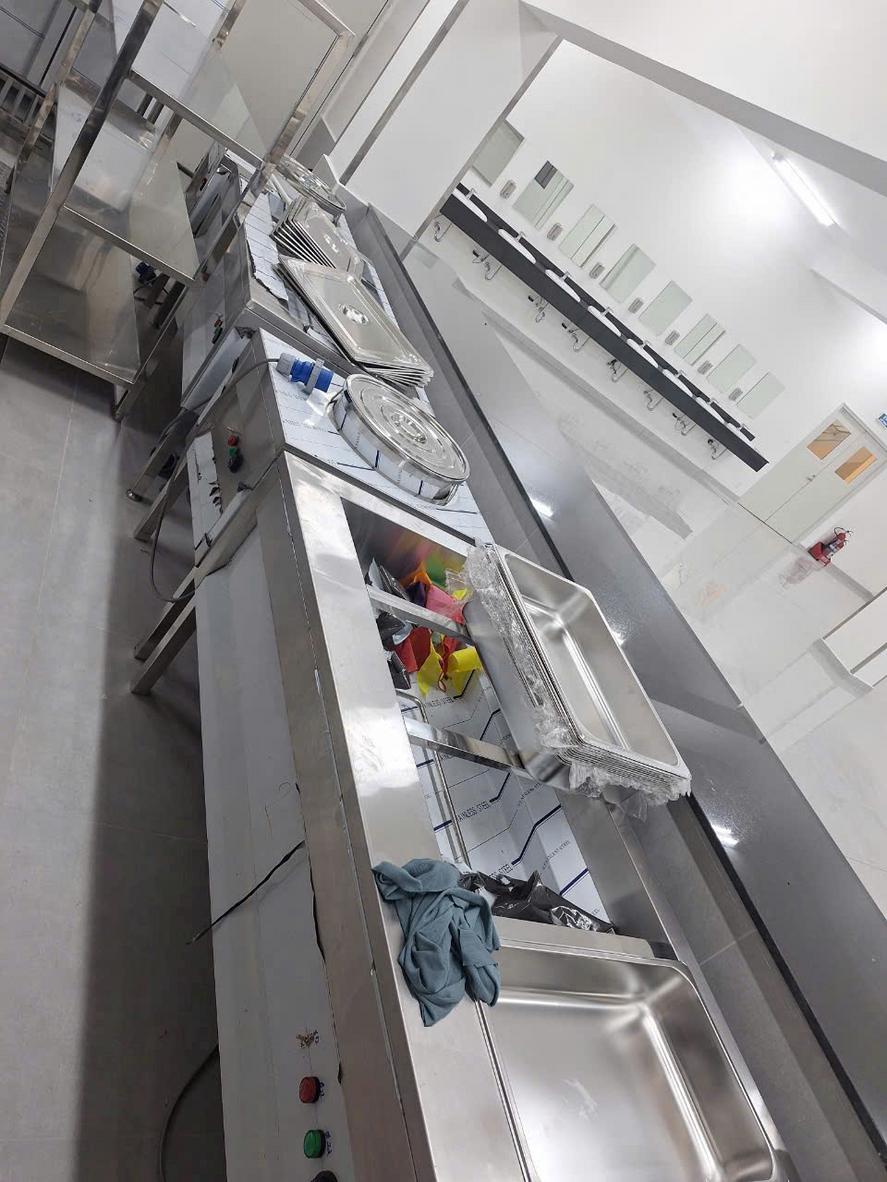 Cách tách sống–chín và sạch–bẩn ở mức tối thiểu nhưng hiệu quả khi mặt bằng hẹp.