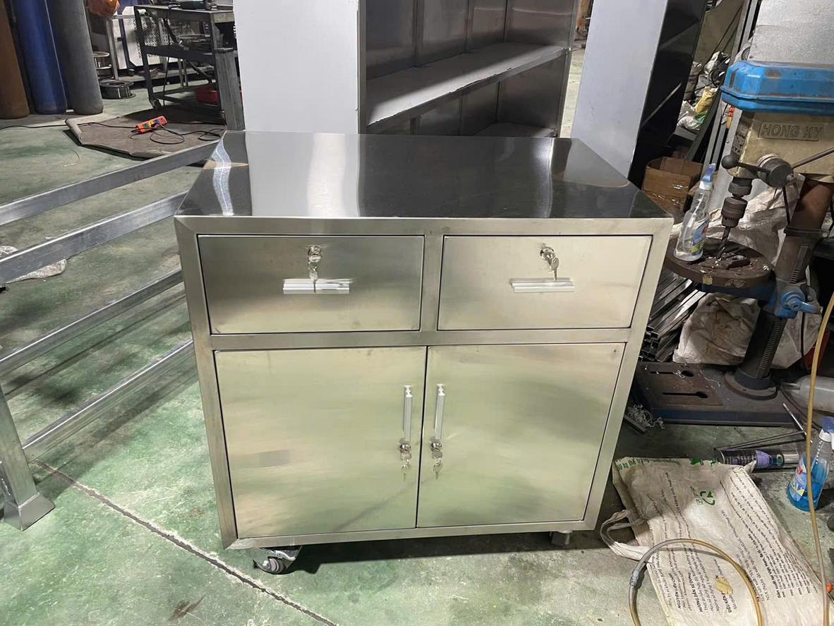 Gia công thiết bị inox công nghiệp/phòng sạch cần mối hàn kín và bề mặt dễ vệ sinh.