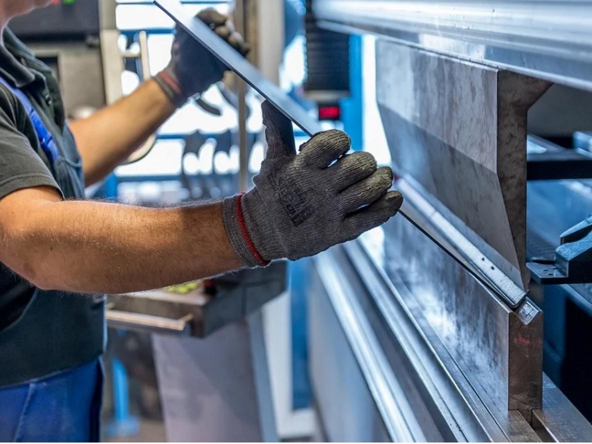 Danh mục thiết bị inox điển hình theo từng khu vực trong bếp công nghiệp.