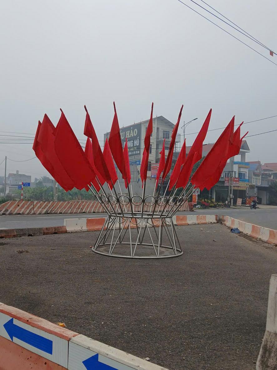 Đảm bảo an toàn thi công và chất lượng lắp đặt cột cờ - Dự án CÔNG TY CỔ PHẦN TẬP ĐOÀN TƯƠNG LAI VIỆT - CHI NHÁNH LÂM ĐỒNG - Cơ Khí Đại Việt