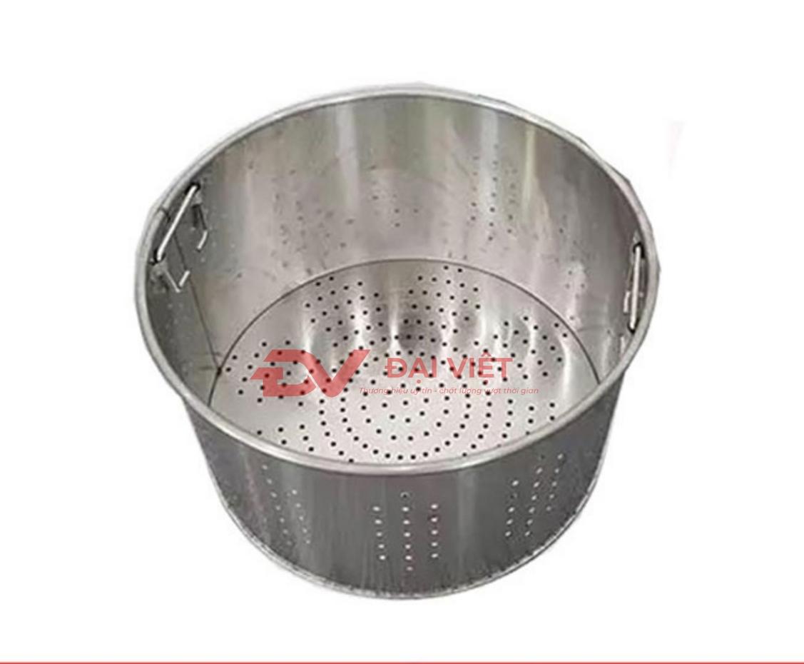 Mâm nhiệt và thanh nhiệt hiệu suất cao giúp sôi nhanh, hầm đều.