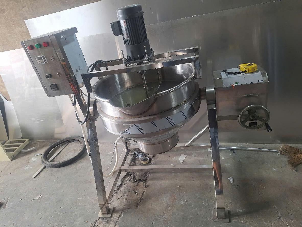 Máy móc và vật liệu tại xưởng Đại Việt: cắt laser, chấn CNC, hàn TIG/MIG và inox 304 Posco/Tisco có CO/CQ.