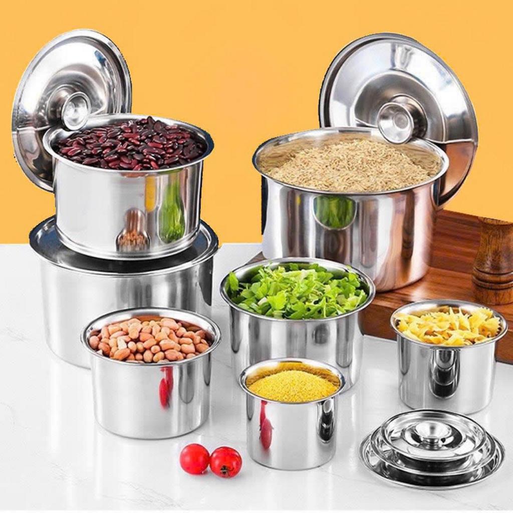 Khả năng xếp chồng giúp tiết kiệm diện tích lưu trữ.
