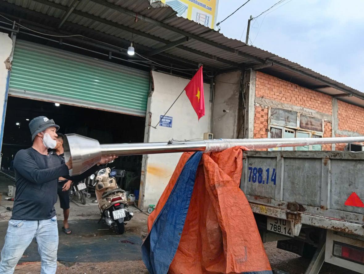 Gia công cột cờ inox theo từng đoạn - Dự án CÔNG TY TNHH MỘT THÀNH VIÊN NHẬT MINH NGUYỄN - Cơ Khí Đại Việt