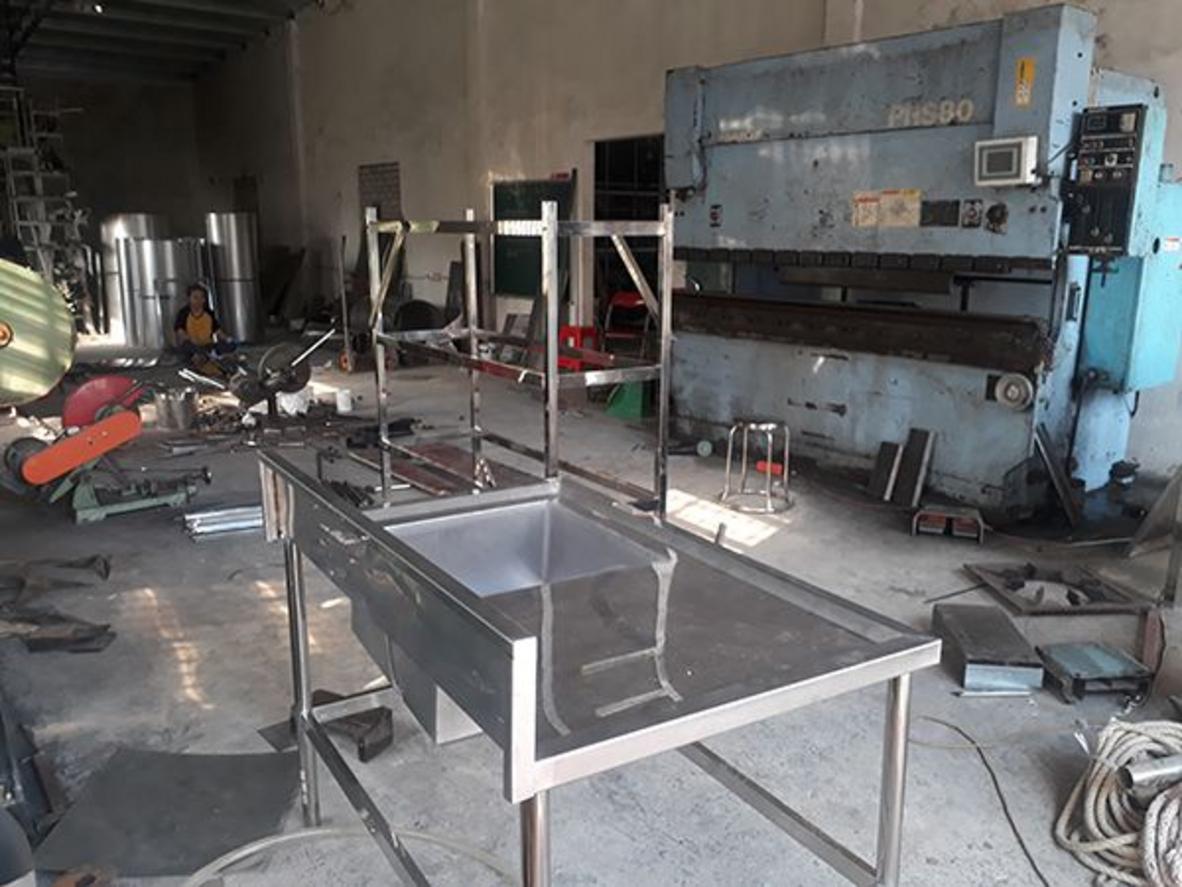 Số họng bếp nên chọn theo tải nấu thực tế chứ không chỉ theo diện tích bếp.