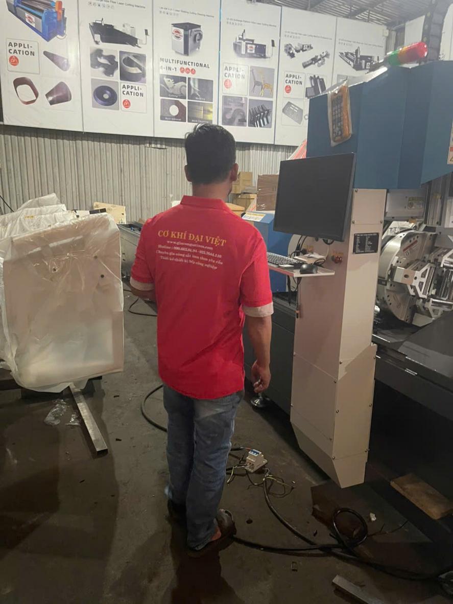 Chữ inox biển hiệu và logo thương hiệu gia công theo yêu cầu