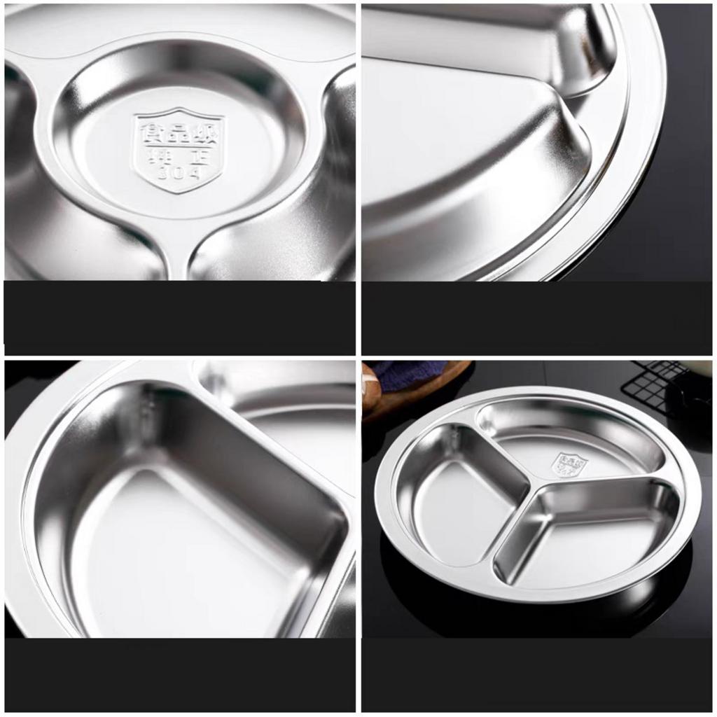 Inox SUS 304 dày 1 mm giúp khay bền, an toàn thực phẩm và dễ vệ sinh.