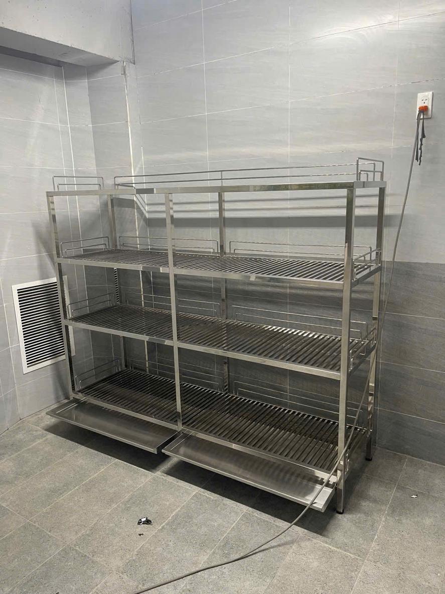 Quy trình KCS tại xưởng giúp kiểm soát sai số kích thước và chất lượng thành phẩm inox.