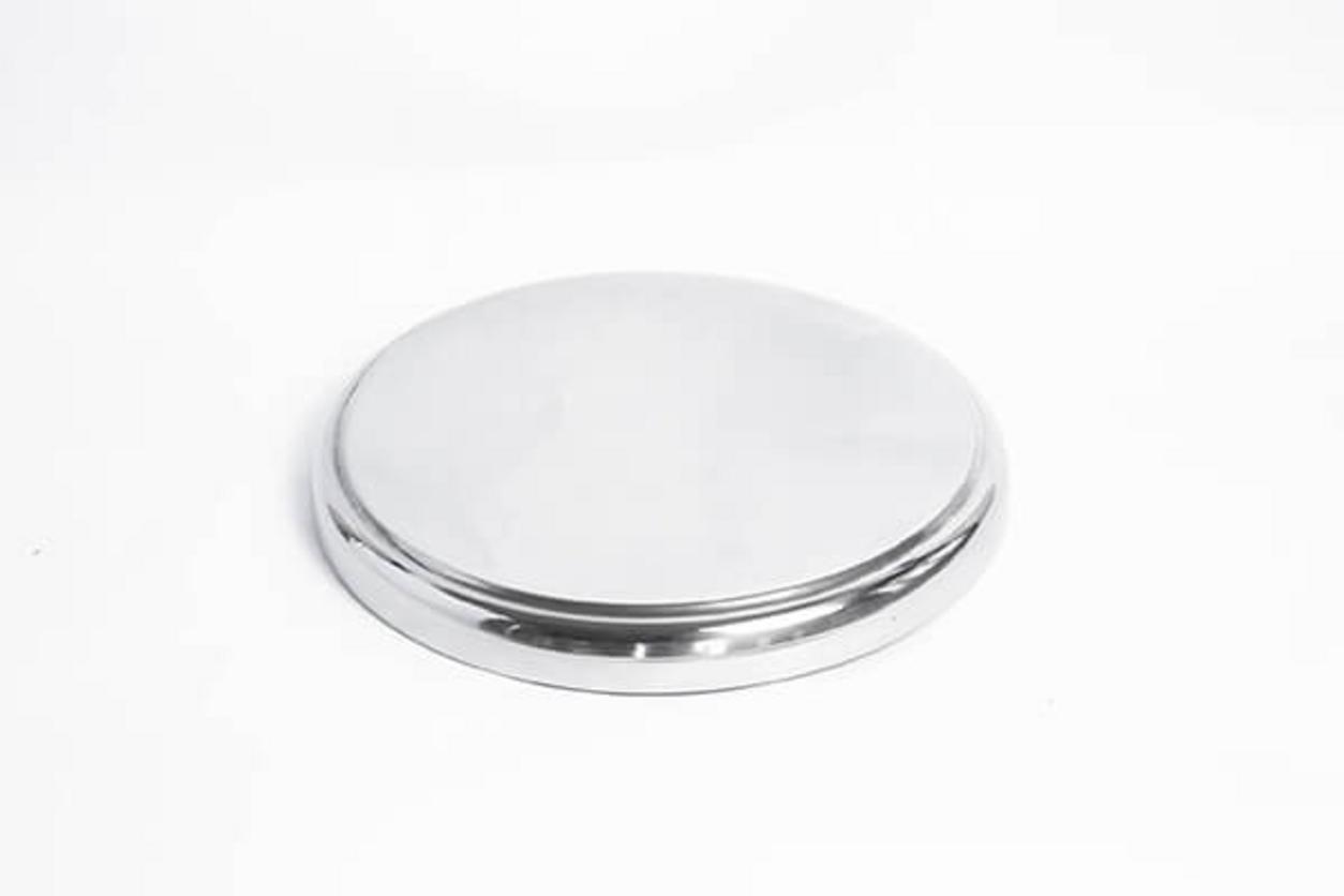 Độ dày 0,4 mm – 0,65 mm giúp mặt ghế cứng form và bền hơn