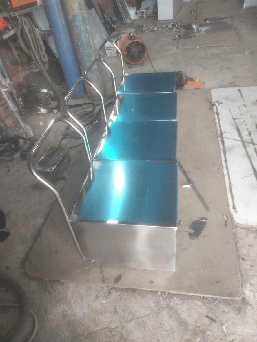 Thùng rác inox 304 có nắp và kết cấu hoàn thiện - Dự án tại TP.HCM - Cơ Khí Đại Việt