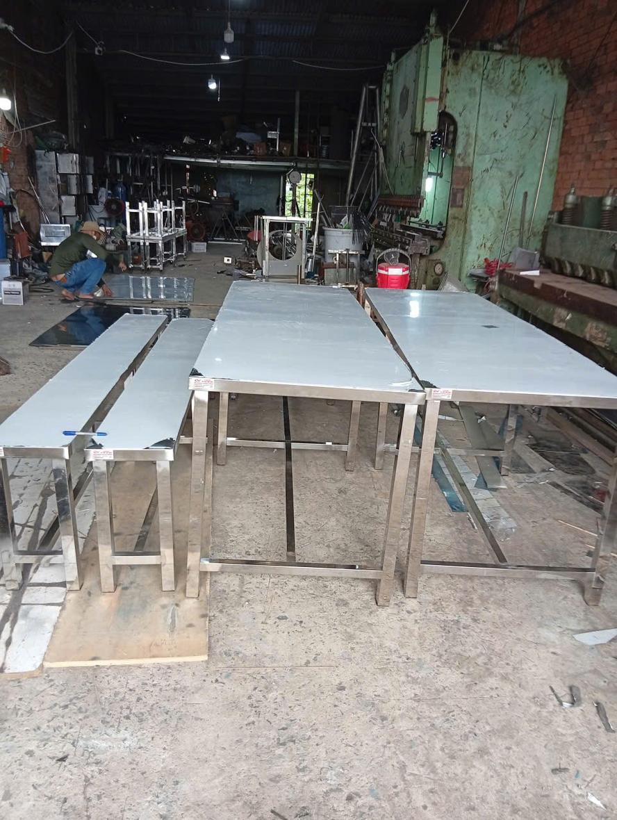 Ghế ăn công nghiệp inox 304 trong dự án CÔNG TY TNHH INDUSTRY FASHION JUNMEI (VIỆT NAM) - Cơ Khí Đại Việt