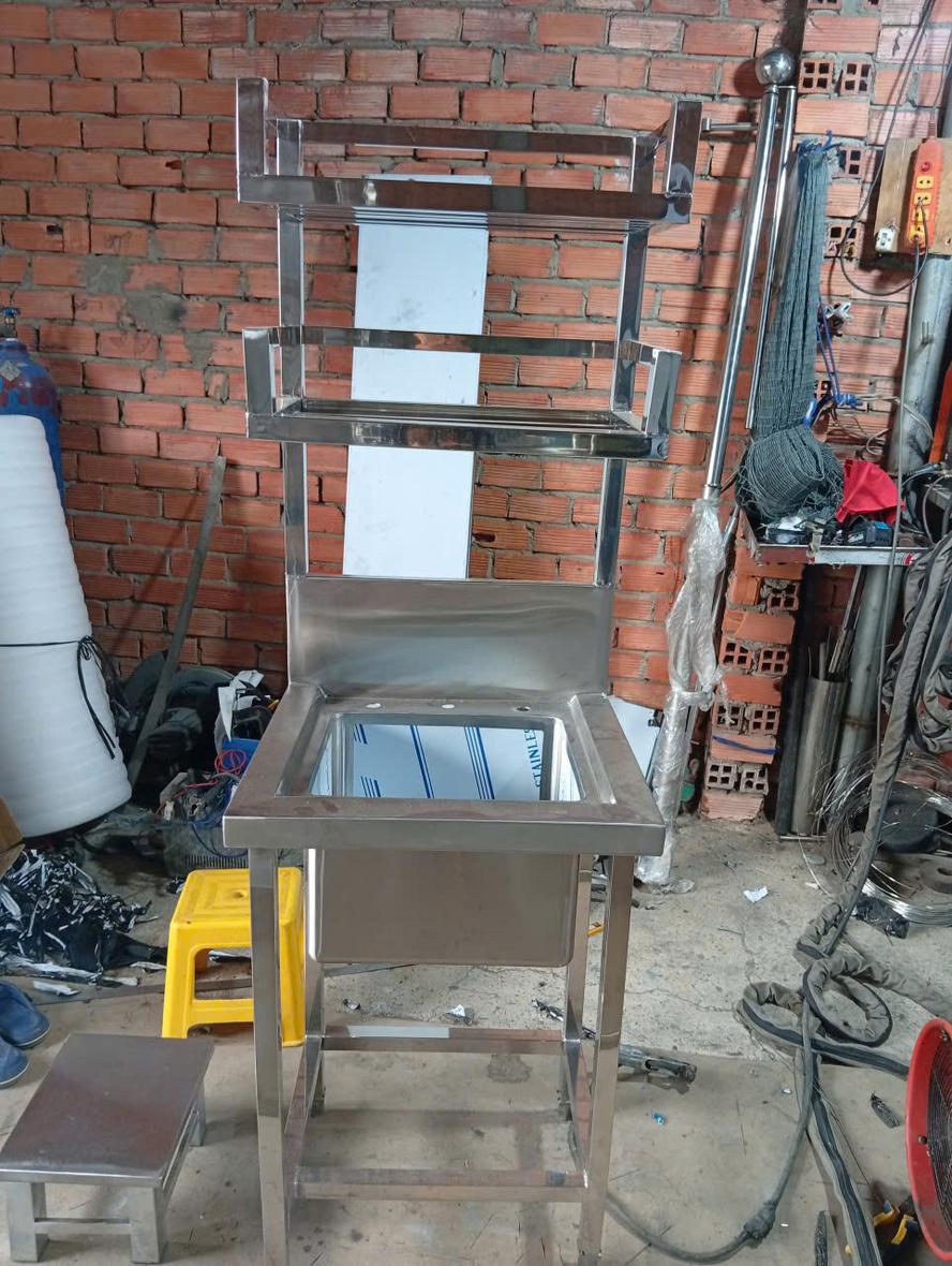 Chậu rửa inox 304 1 hố kèm 2 kệ hoàn thiện - Dự án TP.HCM - Cơ Khí Đại Việt