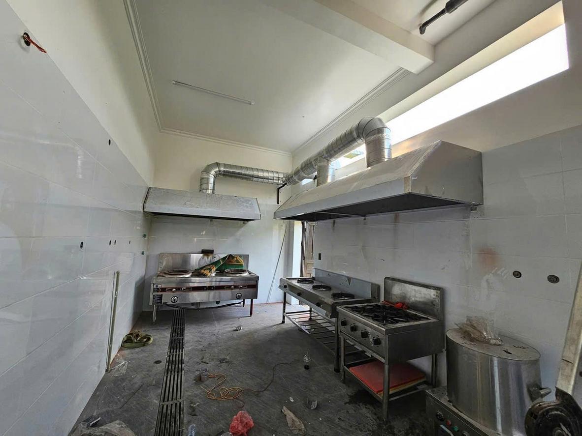 Vị trí bếp và số điểm nấu là dữ liệu đầu tiên cần chốt.