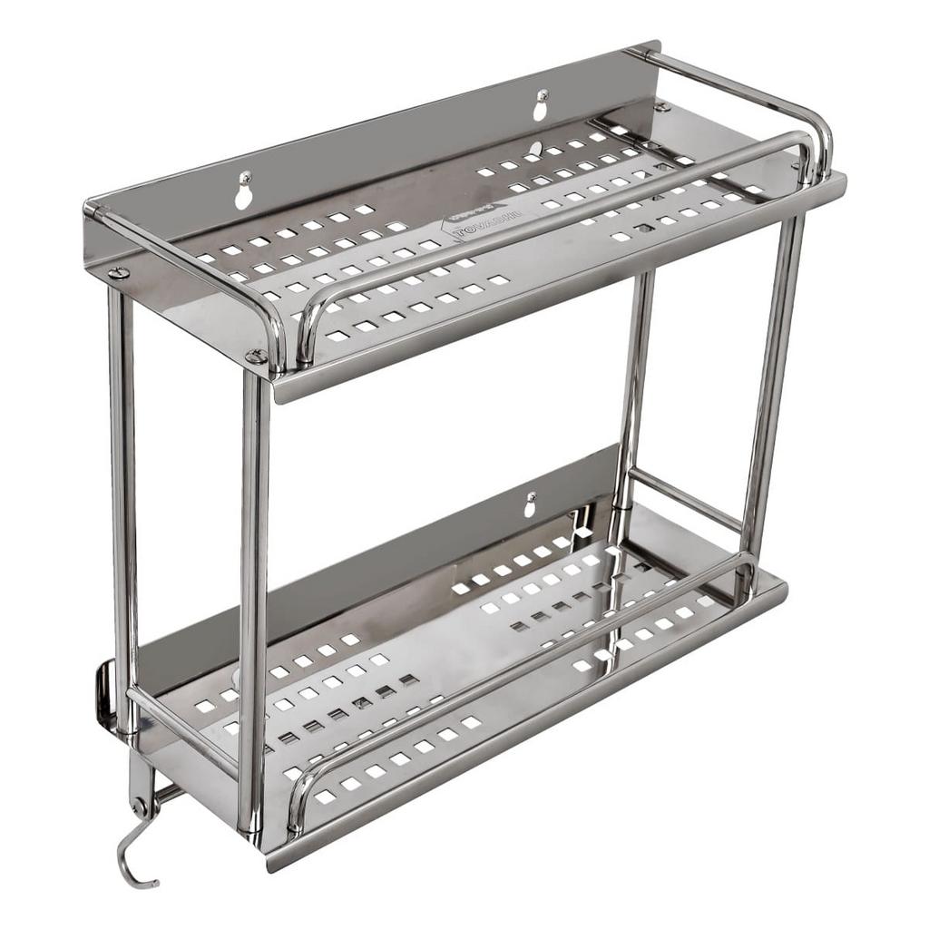 Kệ 50cm lắp gọn gàng trên tường bếp giúp giải phóng diện tích mặt bàn.