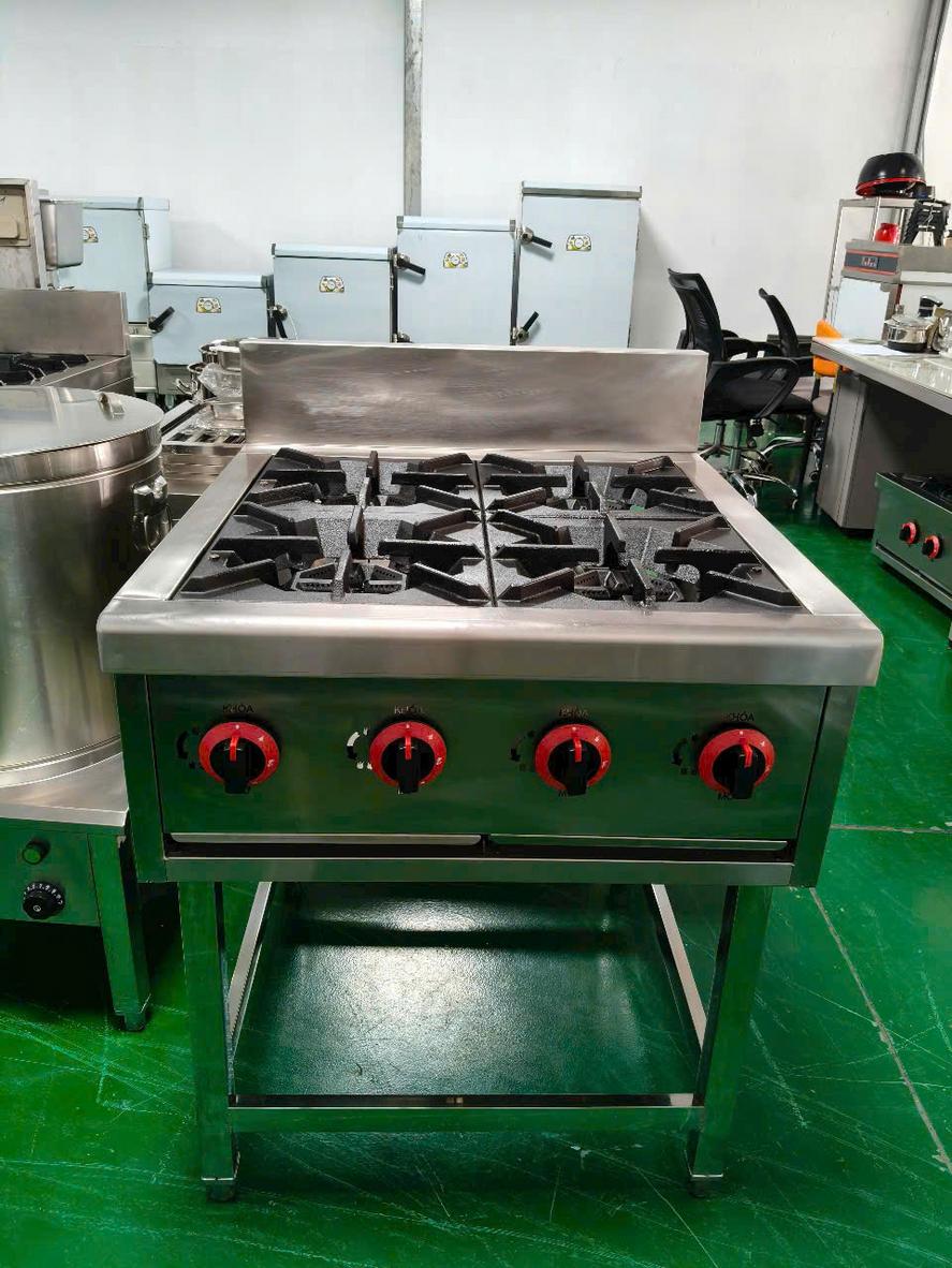 Thân bếp Inox 304 được chế tác tinh xảo, chống gỉ sét tuyệt đối trong môi trường nóng ẩm