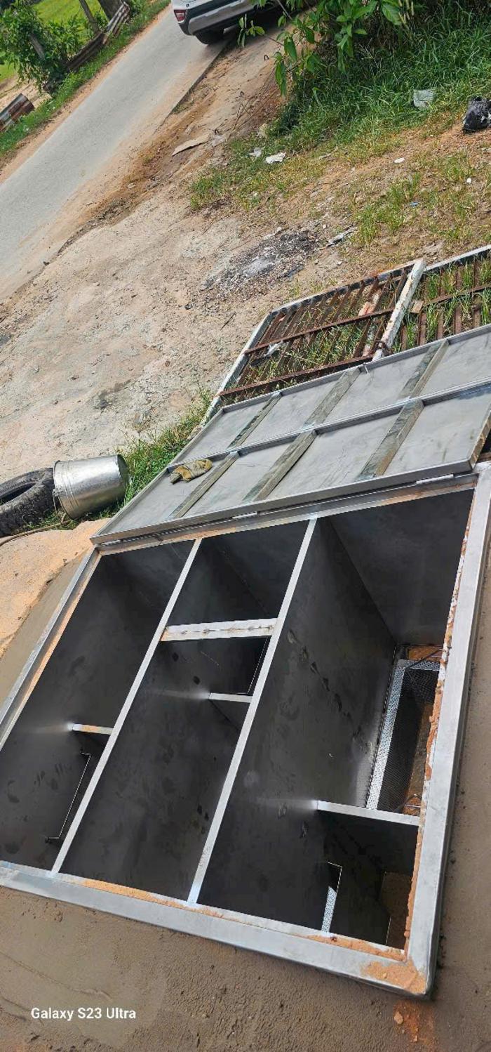 Bẫy mỡ công nghiệp cần tính theo lưu lượng và suất ăn, không thể áp dụng như loại gia đình.