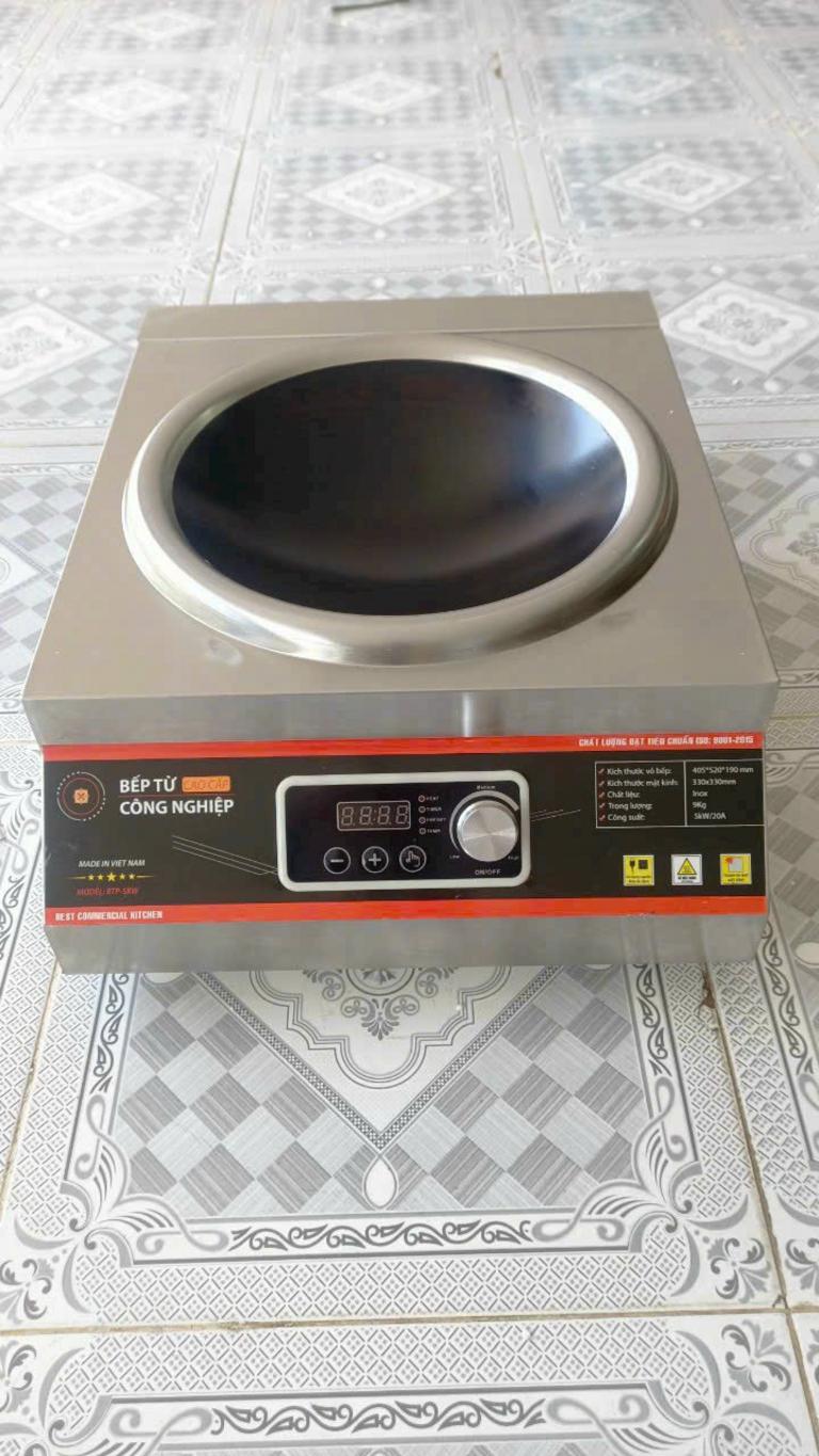 Suất ăn giờ cao điểm là dữ liệu quan trọng nhất khi tính bếp.