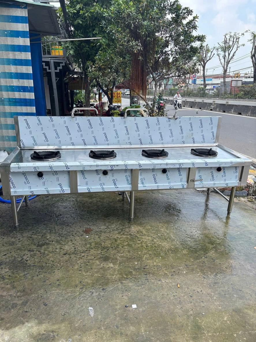 Bếp hầm công nghiệp phù hợp cho nước dùng, món hầm và cháo số lượng lớn.