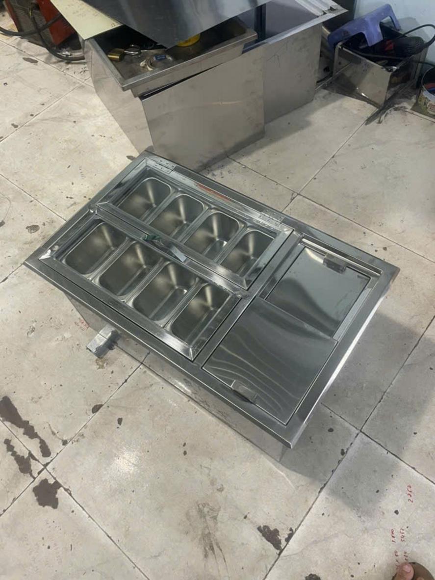 Ẩm tồn đọng lâu ngày góp phần gây rỉ sét ở inox kém chất lượng