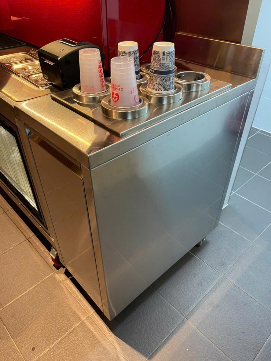 Mối hàn là vị trí xuất hiện gỉ sét đầu tiên trên quầy pha chế bằng inox 201