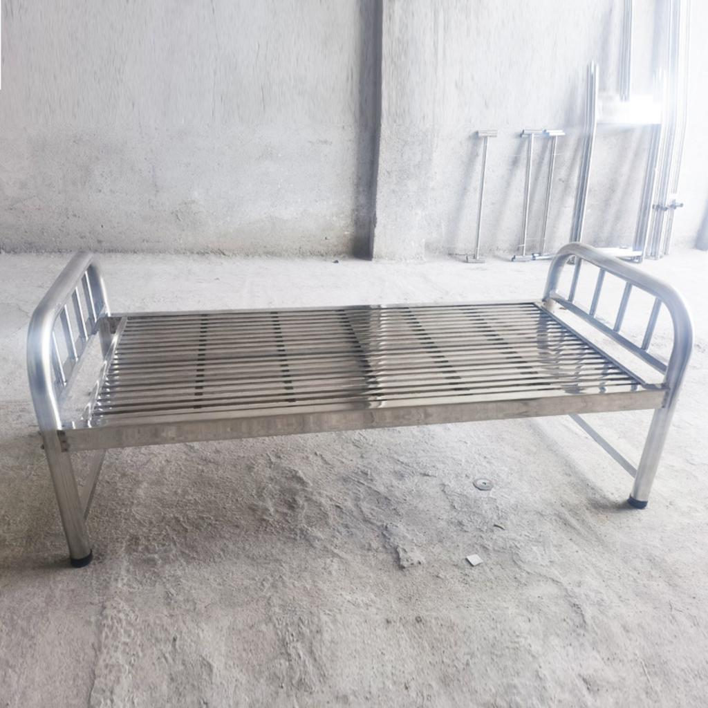 Giường inox 1 tay quay hỗ trợ nâng đầu cho người khó thở
