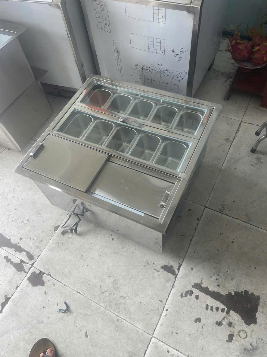 Kiểm tra gioăng cao su, lau khô thùng và theo dõi trong 15-30 phút để xác định nguyên nhân