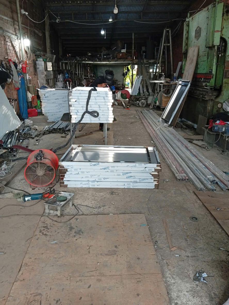 Xe nhận thực phẩm inox 304 2 tầng - Dự án Công ty TNHH Sông Hồng Tân - Cơ Khí Đại Việt