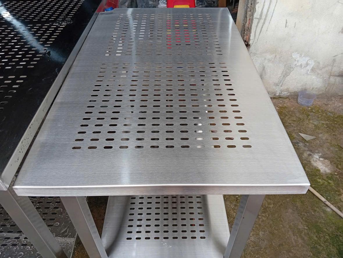 Đợt dưới đan nan 10x20mm tạo khoảng thoáng thoát nước nhanh